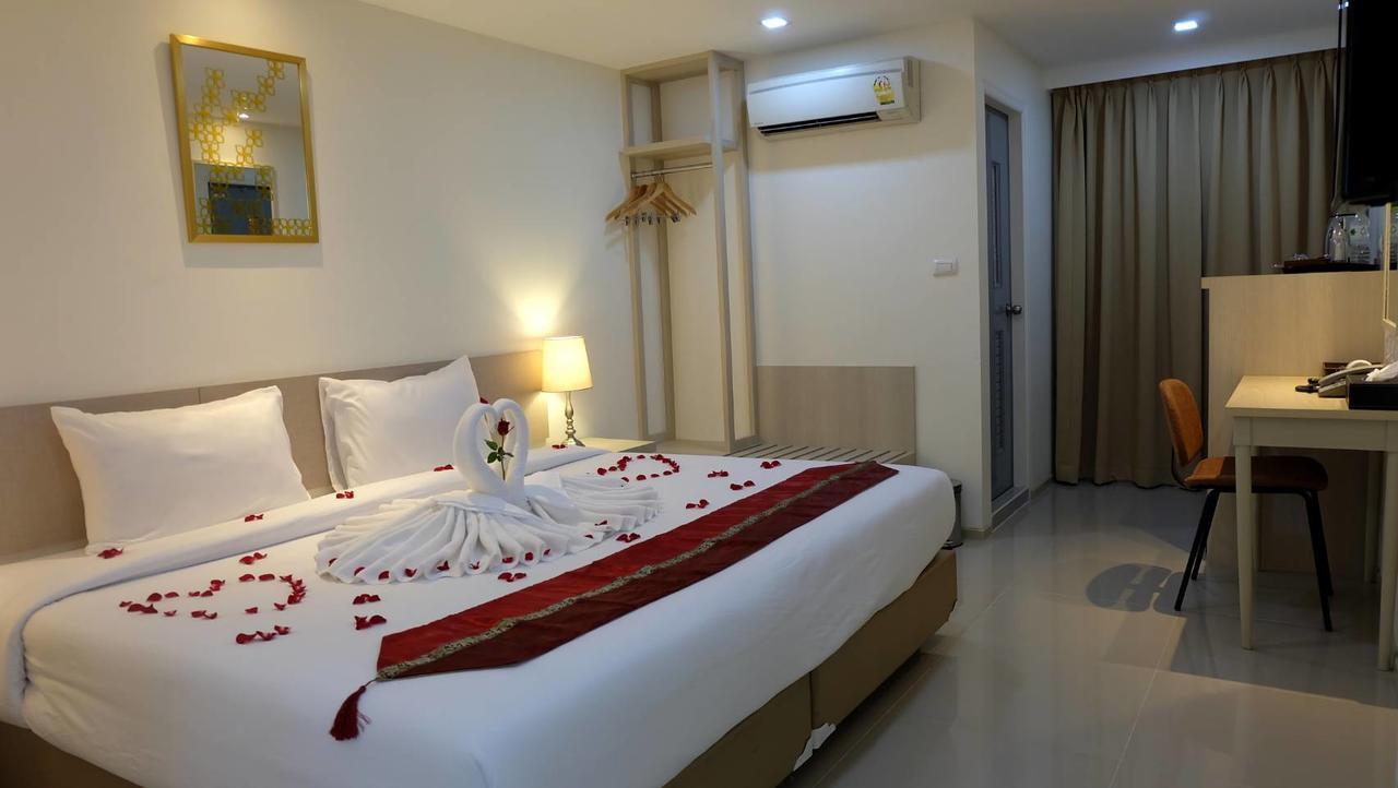 Baron Residence Bangkok Eksteriør bilde
