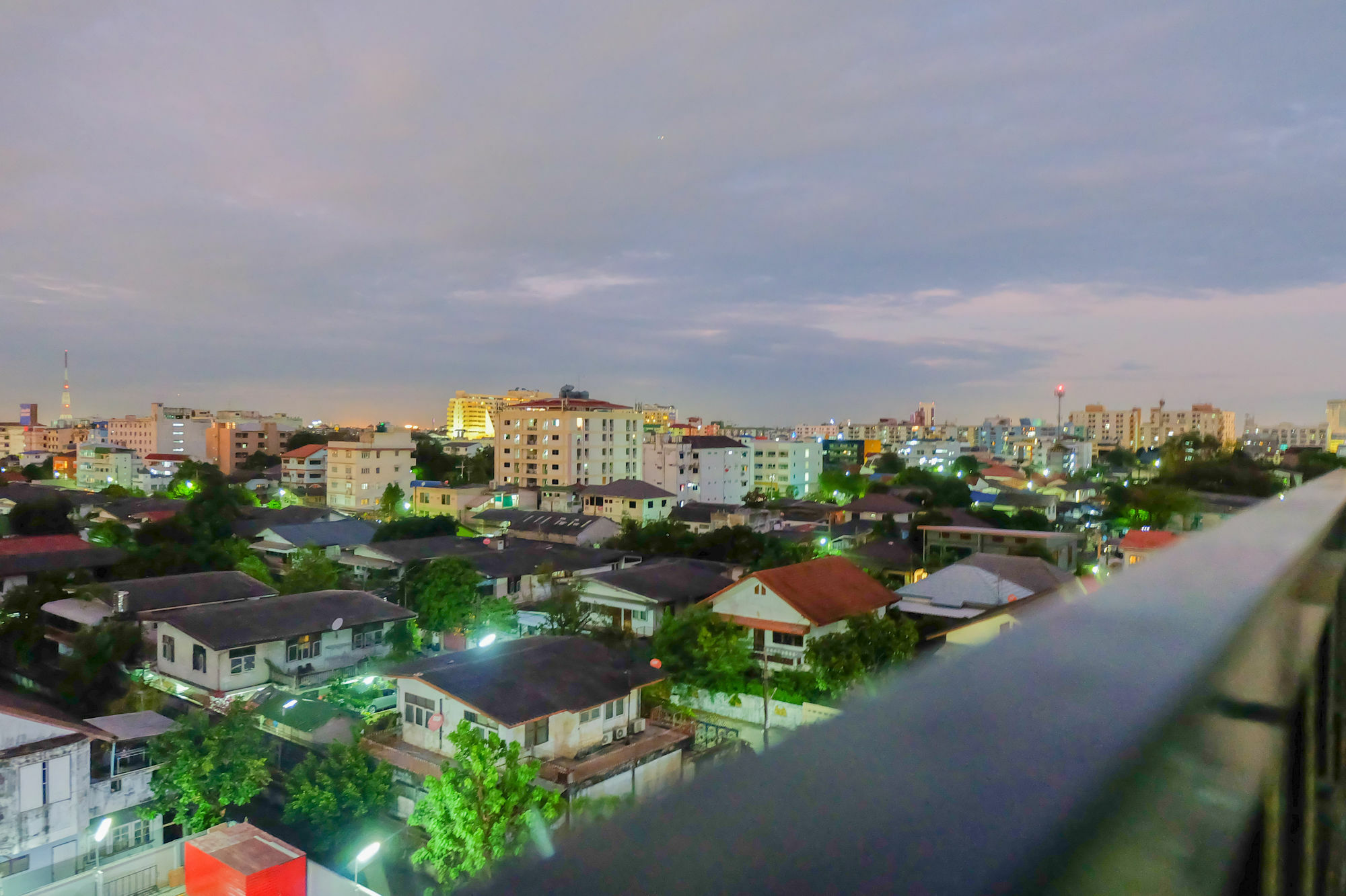 Baron Residence Bangkok Eksteriør bilde